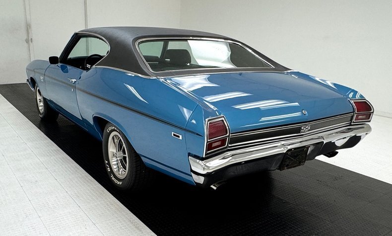 Coupe in Morgantown, United States 3 - 18197379