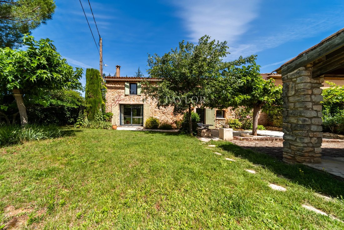 Country House in Bonnieux, Provence-Alpes-Côte d'Azur, France 4 - 18197402
