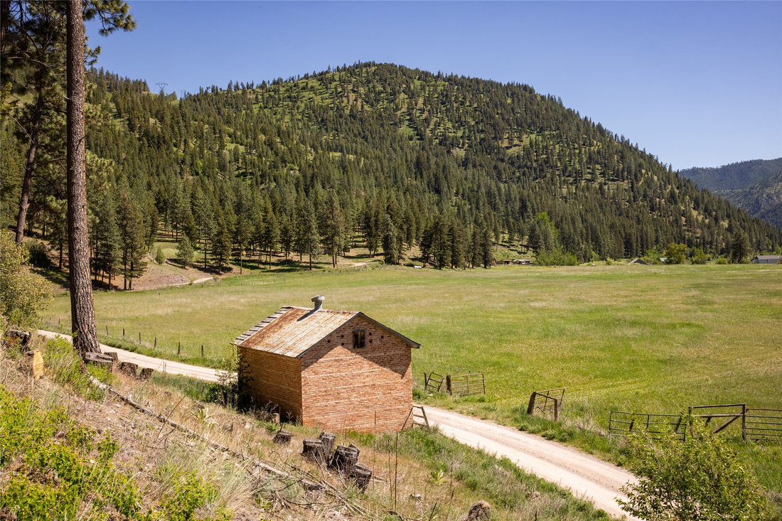 Land in Clinton, Montana, United States 1 - 18197233