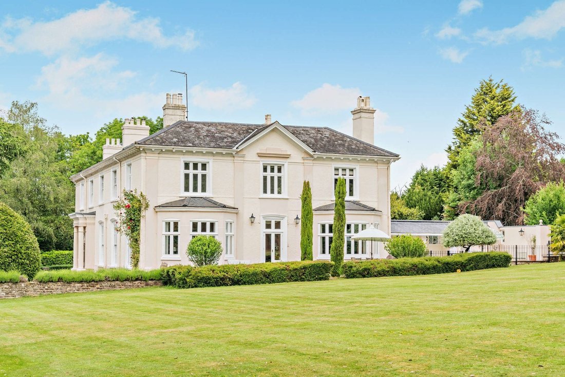 House in Warnham, England 2 - 18196322