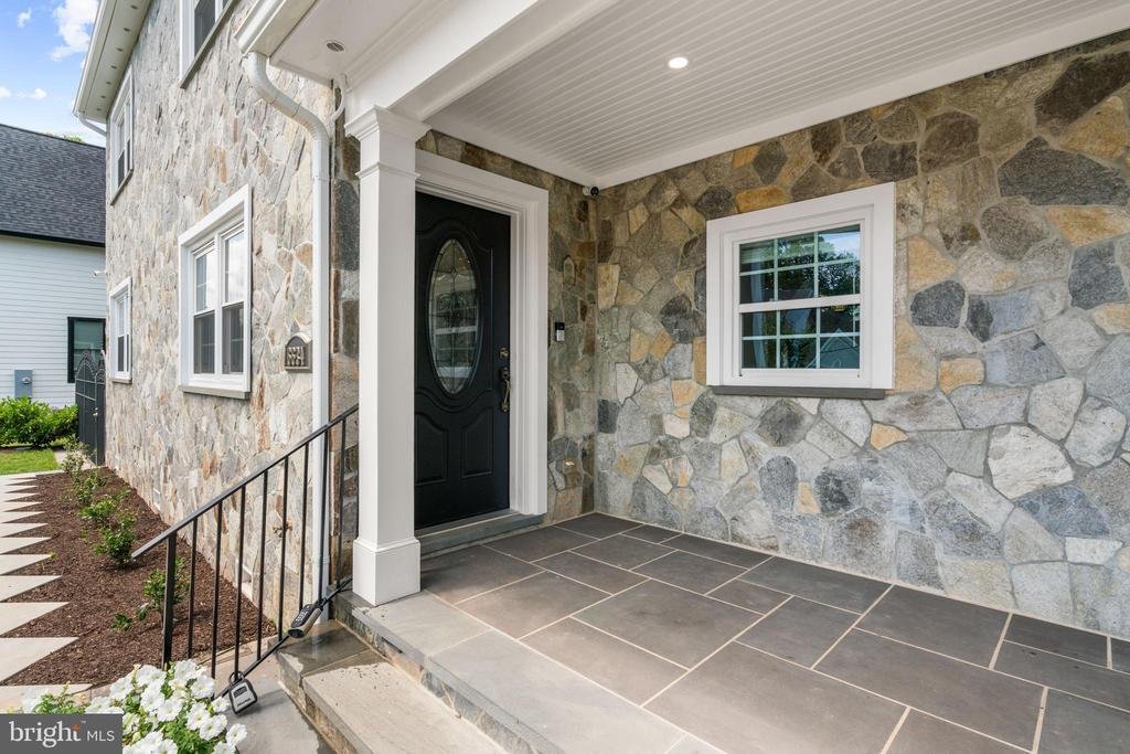 House in West Falls Church, Virginia, United States 4 - 18196171