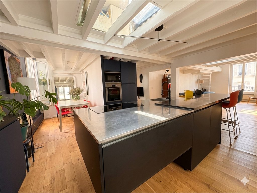 Apartment in Palais Royal, Paris 1er Arrondissement, Paris 4 - 18196873