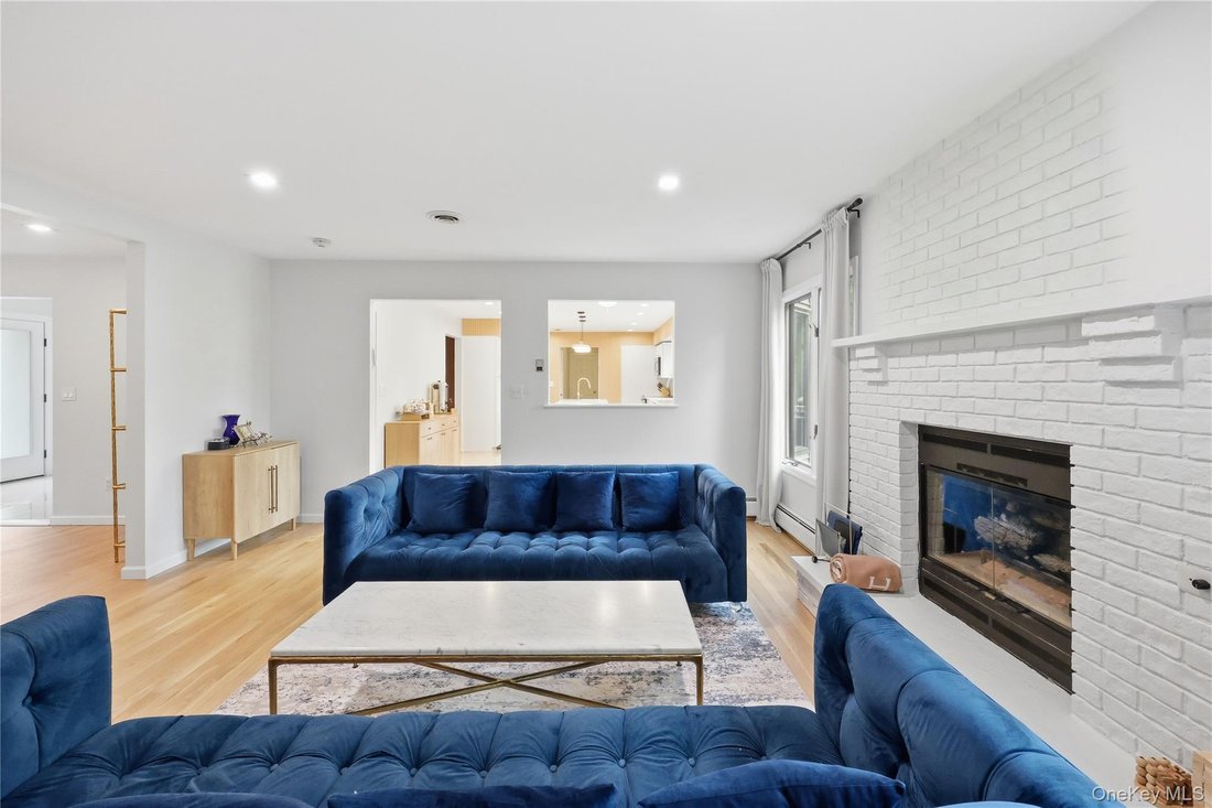 House in Airmont, New York, United States 5 - 18196119