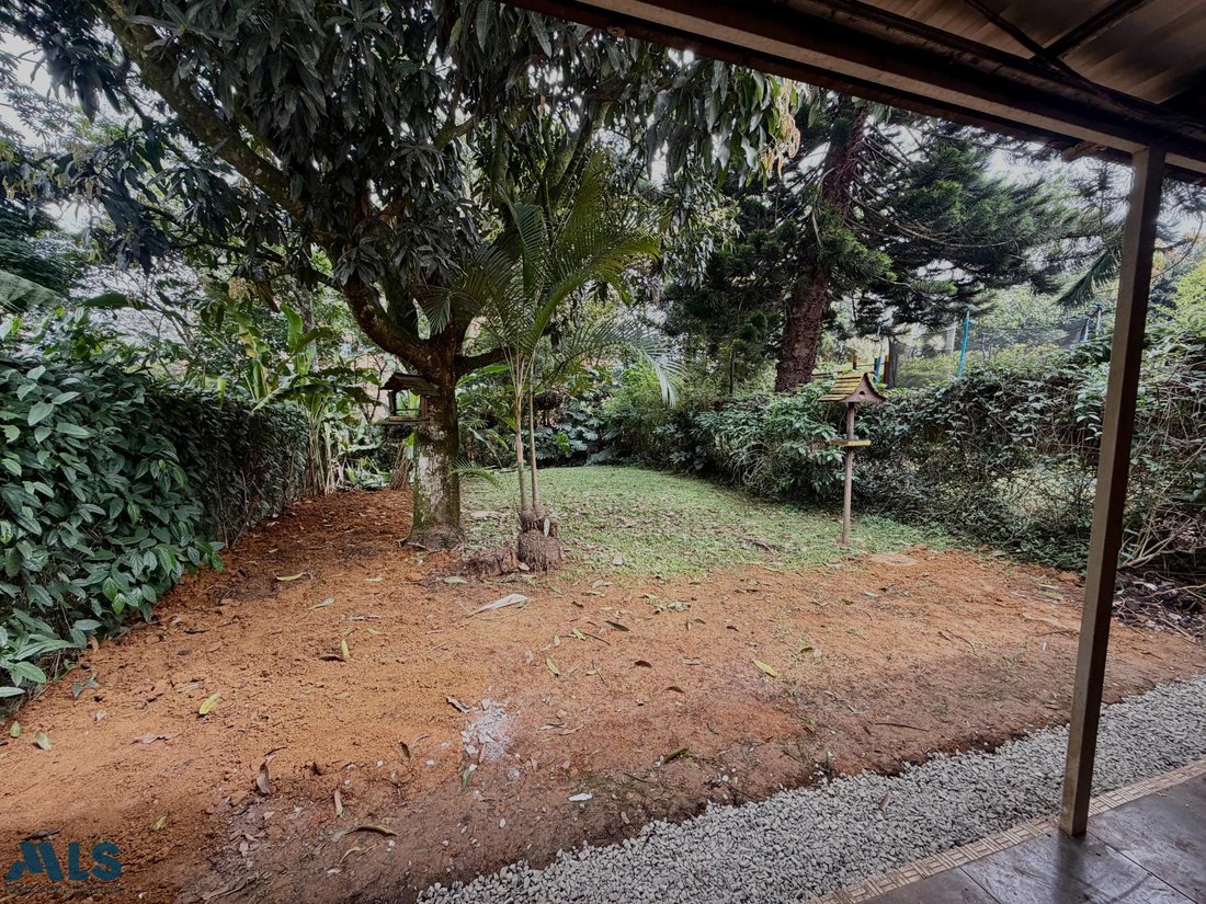 House in Medellín, Antioquia, Colombia 2 - 18196814