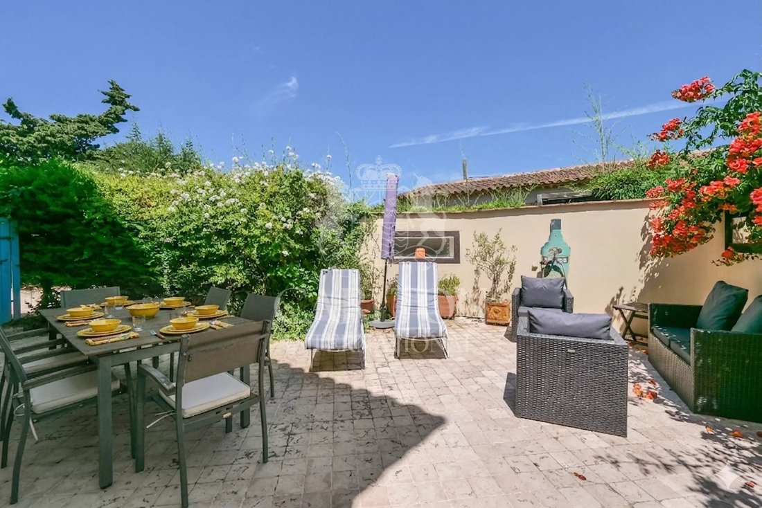 House in Zone Est Diffuse, Saint-Tropez, France 2 - 18191289