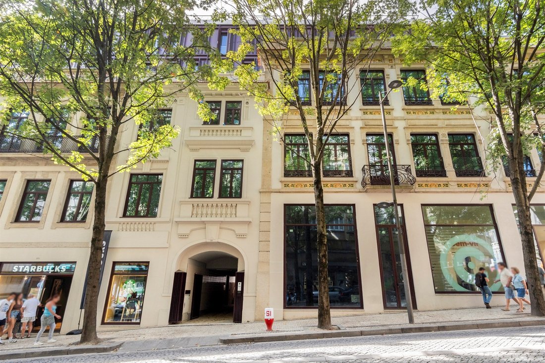Apartment in Cedofeita, Santo Ildefonso, Se, Miragaia, Sao Nicolau e Vitoria, Porto District, Portugal 2 - 18197245