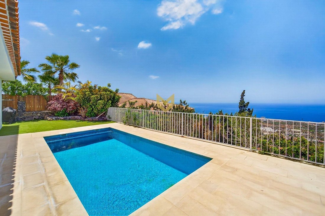 Villa in Adeje, Canary Islands, Spain 1 - 18196982