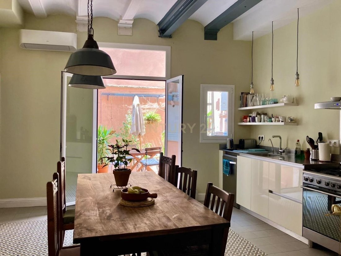 Apartment in Ciutat Vella, Barcelona, Spain 3 - 18197064