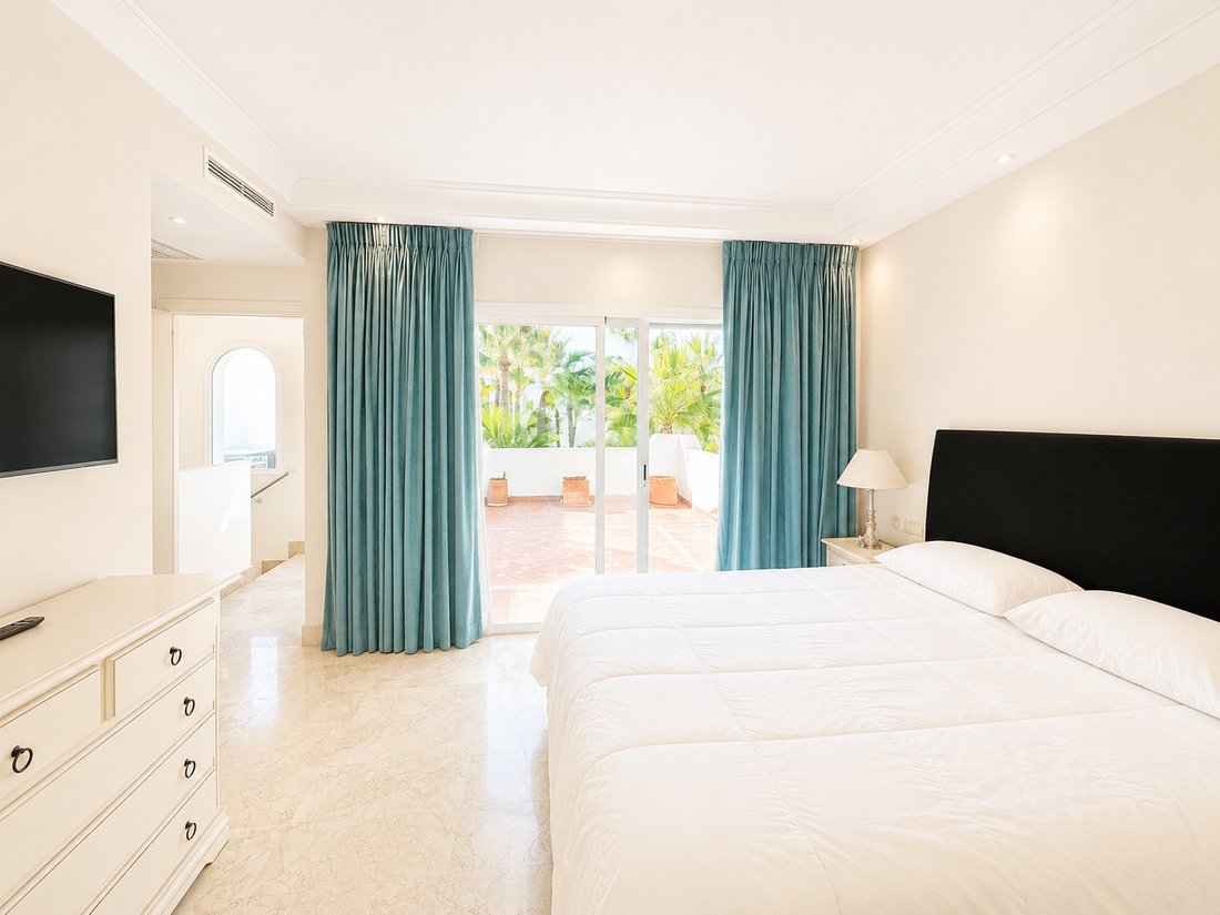 Penthouse in Puerto Banus, Marbella, Spain 3 - 18197464