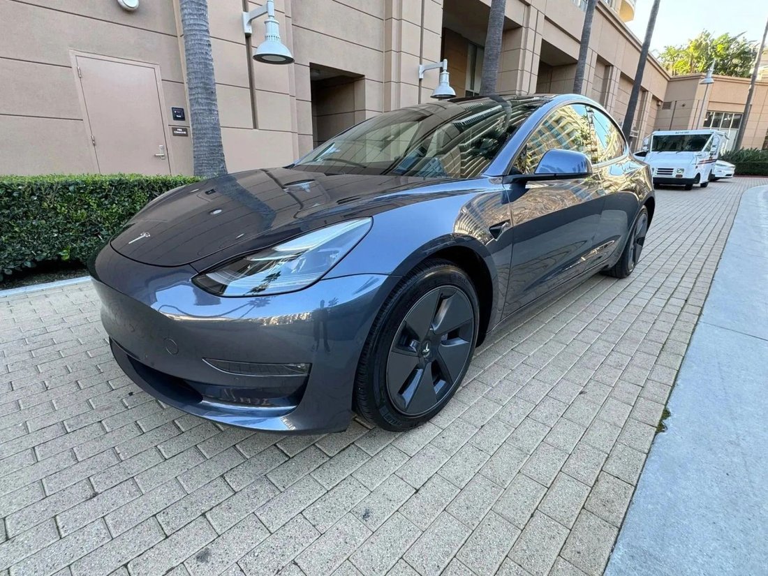 Sedan in Riverside, CA, United States 4 - 18197065