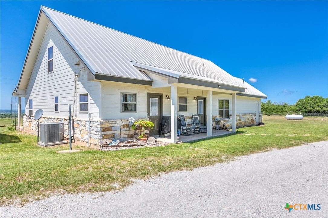 House in Zephyr, Texas, United States 1 - 18196037