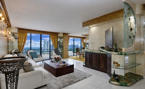 Apartment in Aventura, Florida, United States 1
