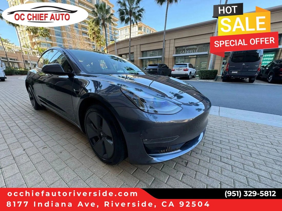 Sedan in Riverside, CA, United States 1 - 18197065
