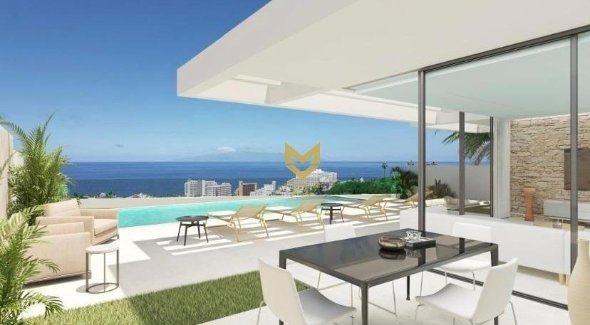 Villa in Costa Adeje, Adeje, Canary Islands 1 - 18196199