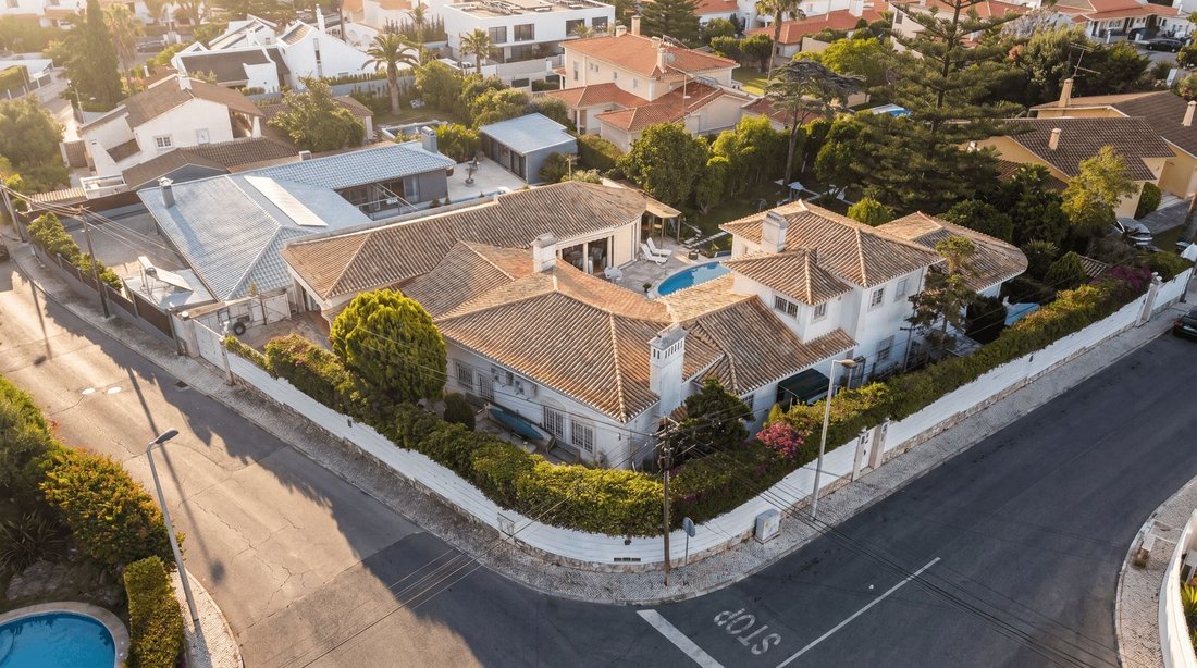 Villa in Cascais e Estoril, Lisbon, Portugal 1 - 18199216
