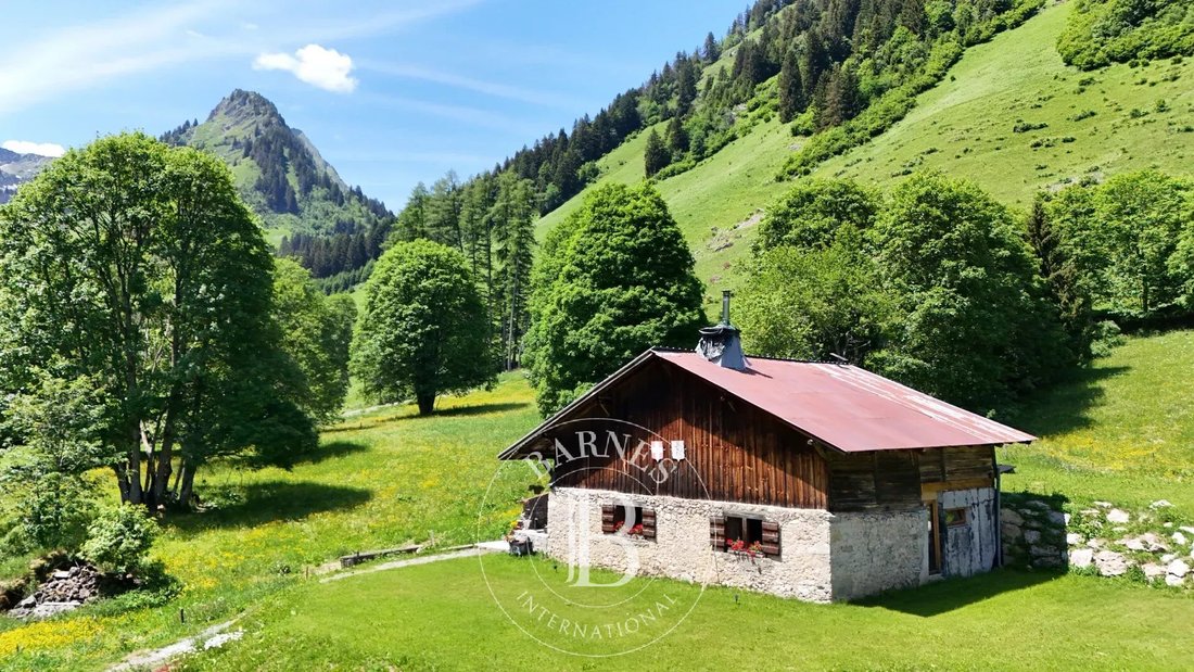 Chalet in Essert-Romand, Auvergne-Rhône-Alpes, France 2 - 16652264