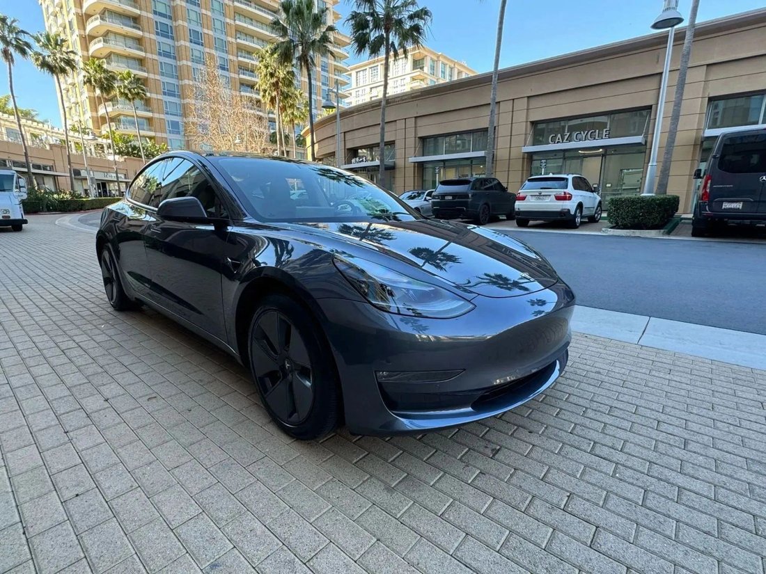 Sedan in Riverside, CA, United States 2 - 18197065