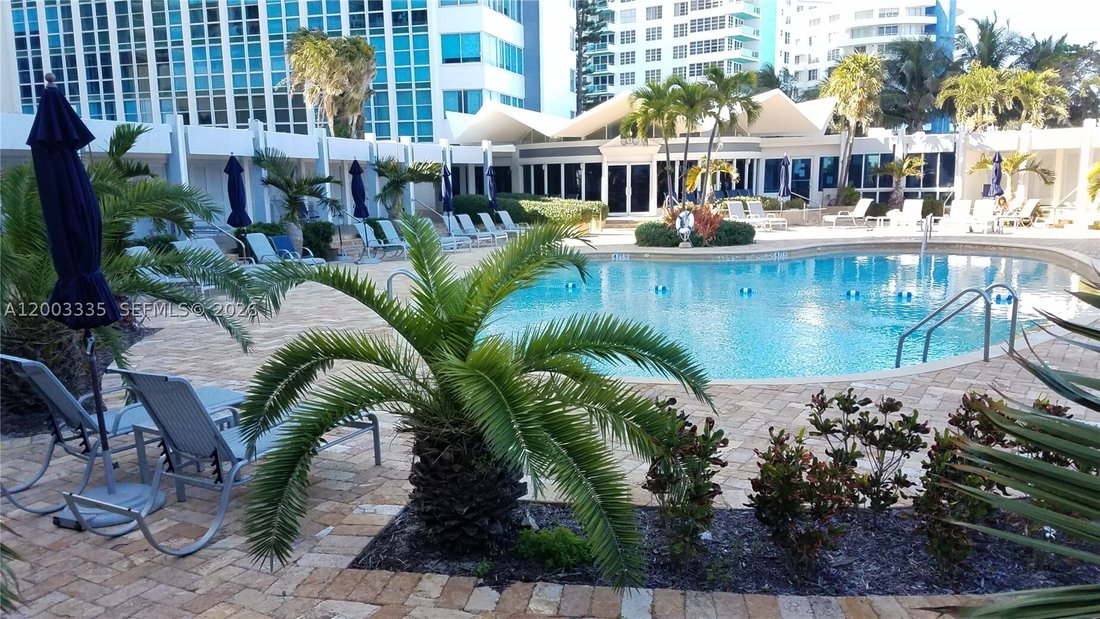 Condo in Miami Beach, Florida, United States 3 - 17722601