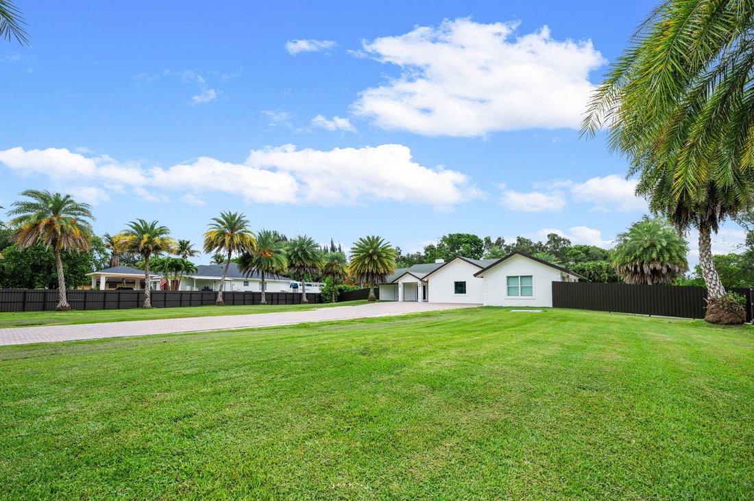 House in Weston, Florida, United States 5 - 18196594