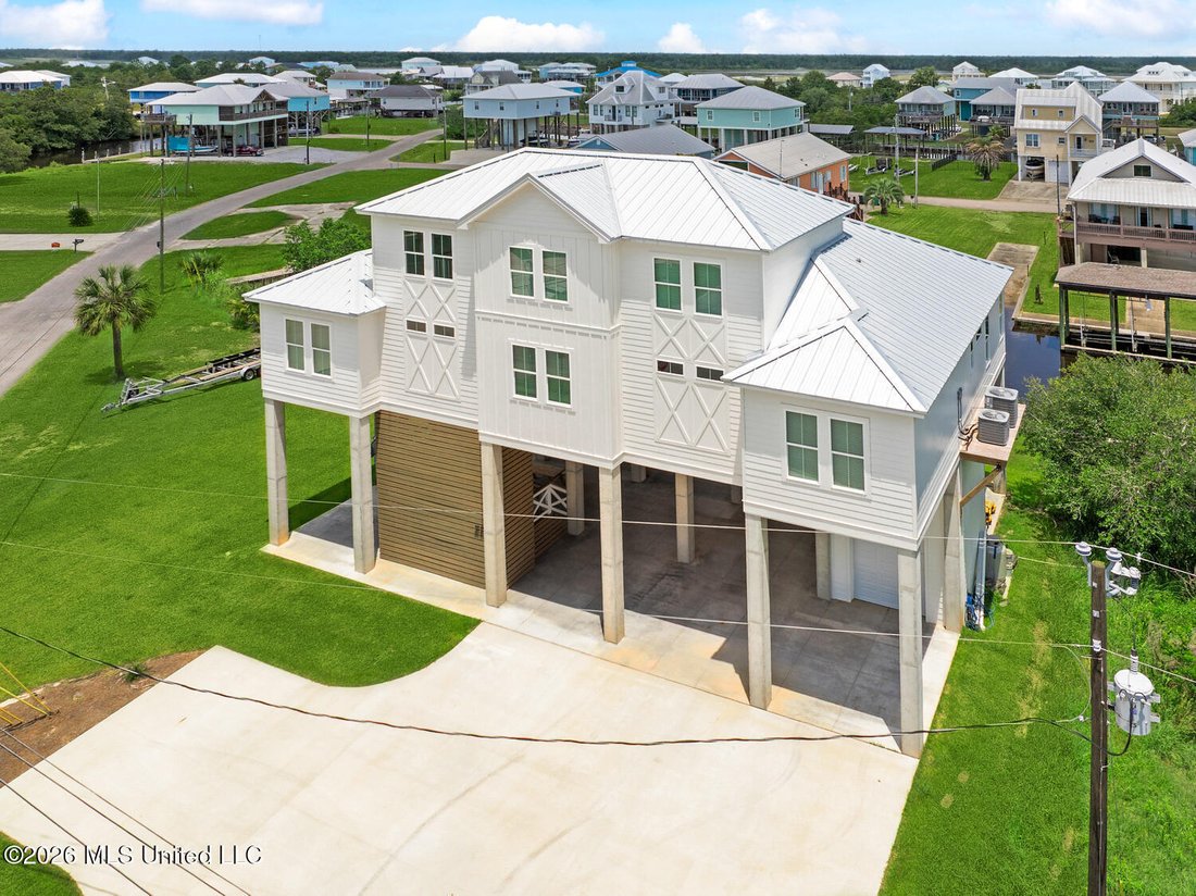 House in Bay St. Louis, Mississippi, United States 2 - 18196631