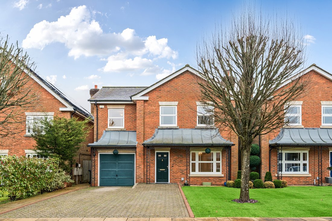 House in Warlingham, England 2 - 18196784