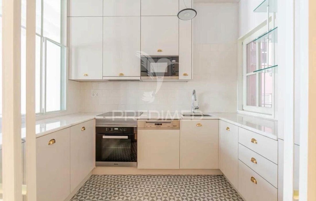 Apartment in Cedofeita, Santo Ildefonso, Se, Miragaia, Sao Nicolau e Vitoria, Porto District, Portugal 4 - 18197177