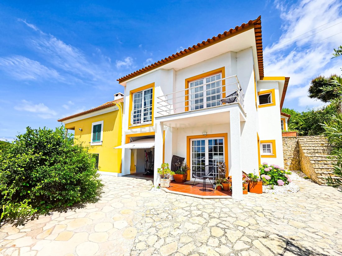 Villa in Sesimbra (Castelo), Setubal, Portugal 1 - 18034170