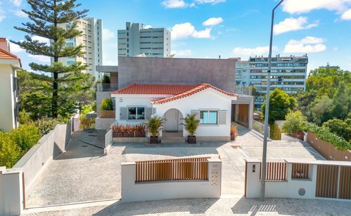 Villa in Cascais e Estoril, Lisbon, Portugal 1