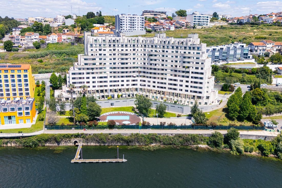 Apartment in Valbom, Porto District, Portugal 1 - 18196894