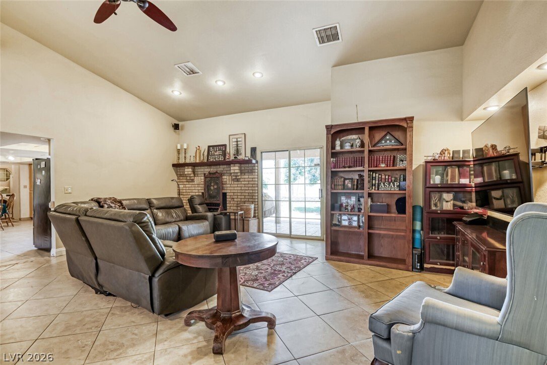 House in Las Vegas, Nevada, United States 4 - 18195963