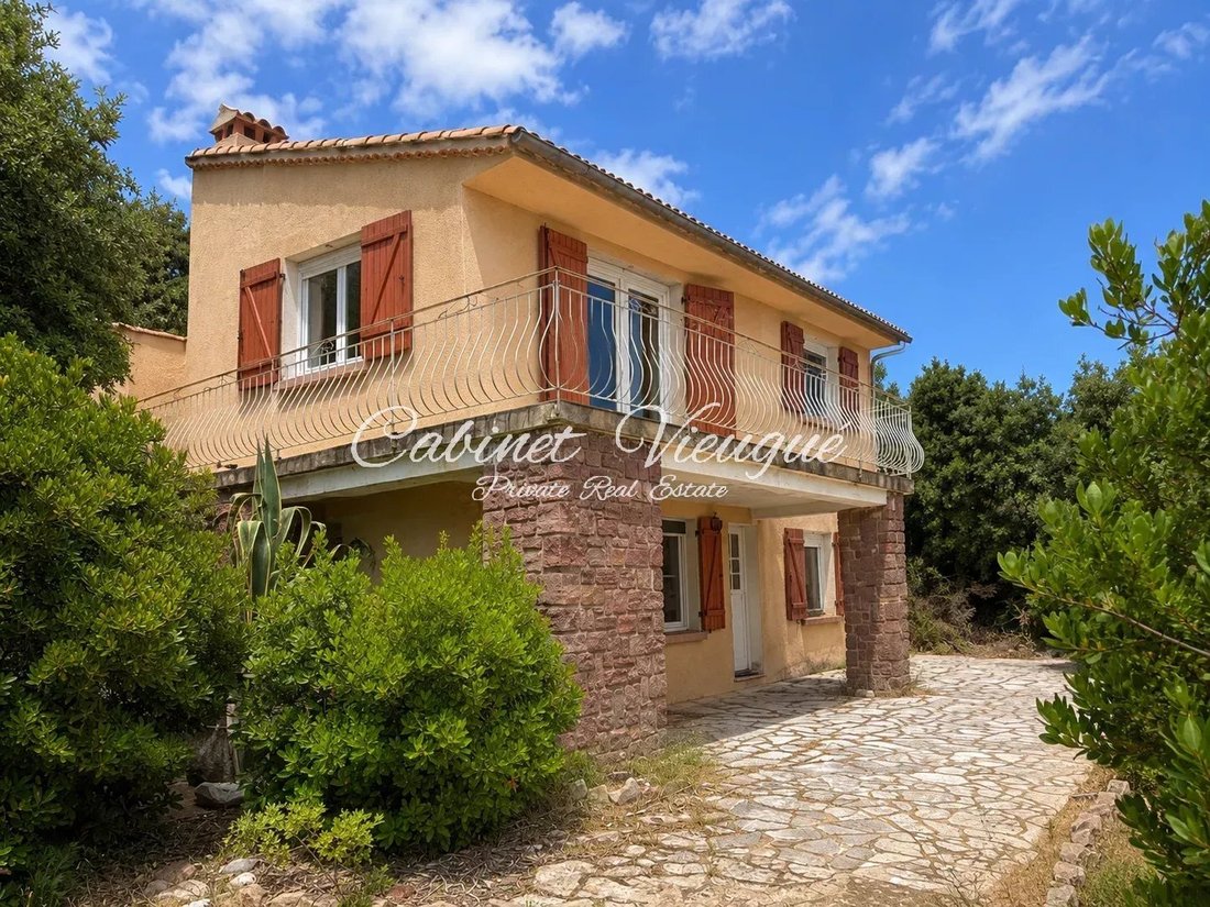 Villa in Les Issambres, Roquebrune-sur-Argens, France 2 - 18196842