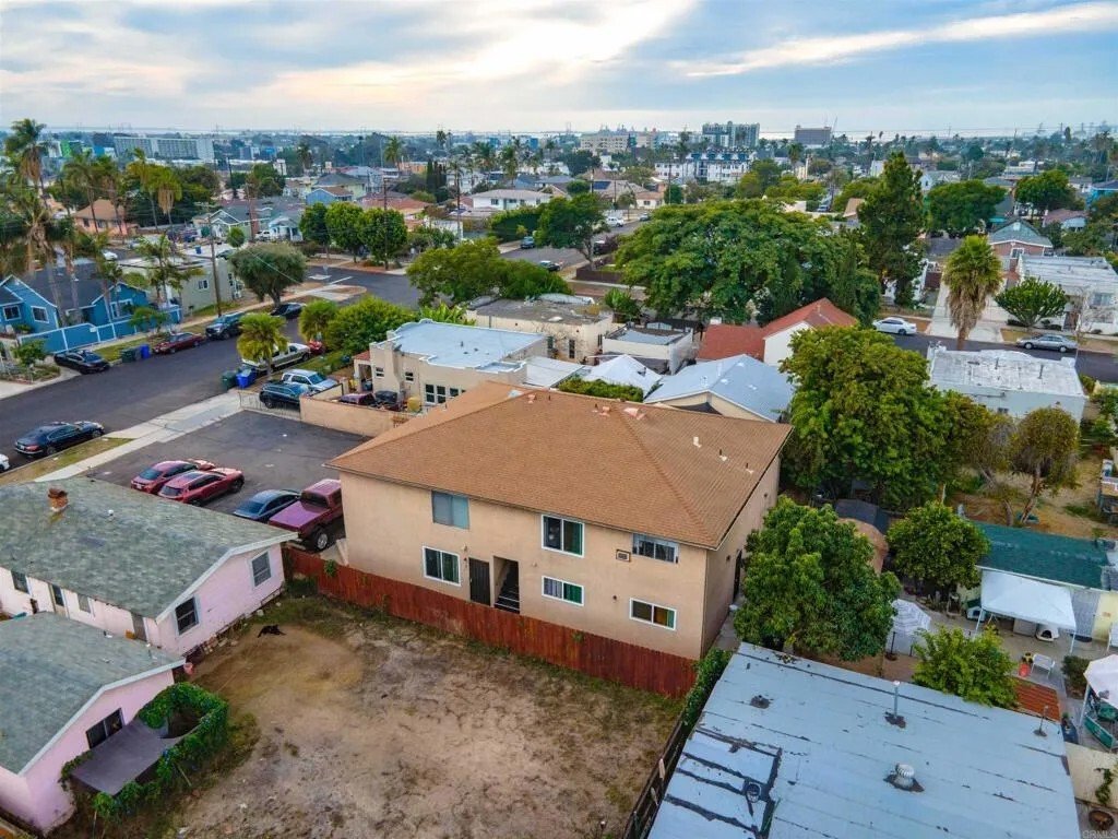 National City, California, United States 3 - 18196346