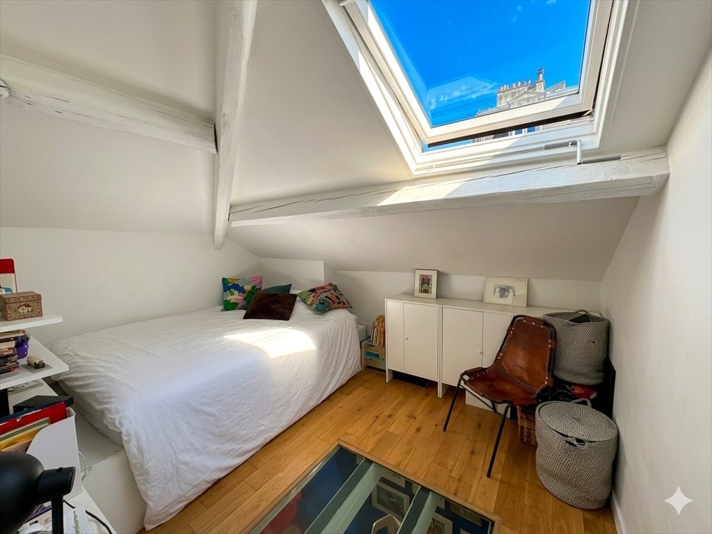 Apartment in Palais Royal, Paris 1er Arrondissement, Paris 3 - 18196873