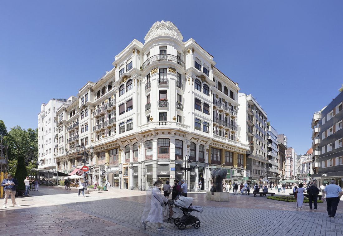 Apartment in Centro y casco historico, Oviedo, Spain 1 - 18196231