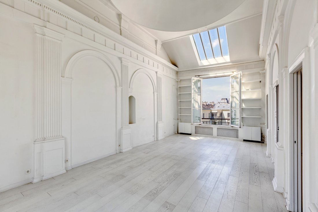 Apartment in Saint Germain des Prés, Paris 6e Arrondissement, Paris 2 - 18197222