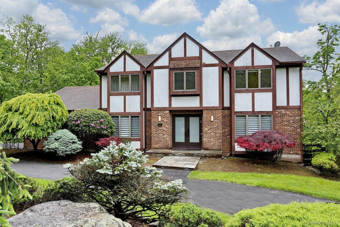 House in Airmont, New York, United States 1 - 18196119