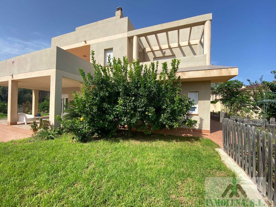 Chalet in La Manga del Mar Menor, San Javier, Región de Murcia 2 - 14613141