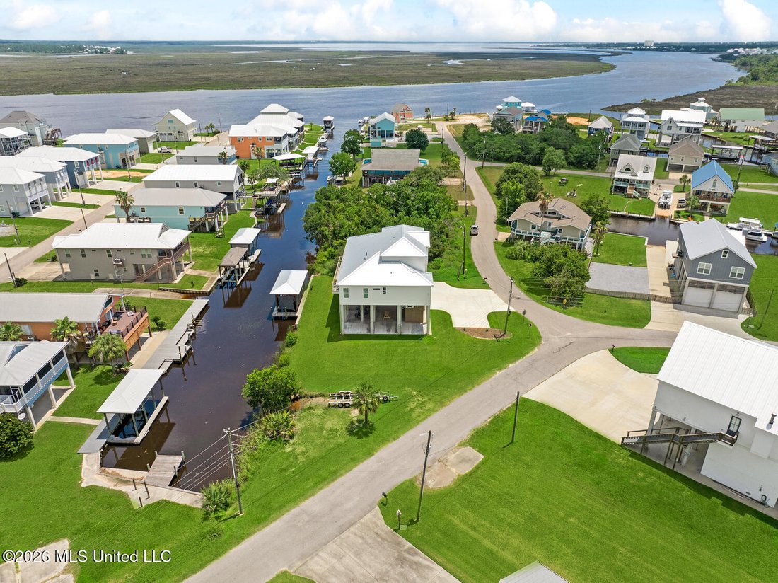House in Bay St. Louis, Mississippi, United States 4 - 18196631
