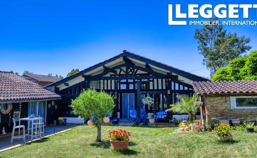 House in Lavergne, Nouvelle-Aquitaine, France 1