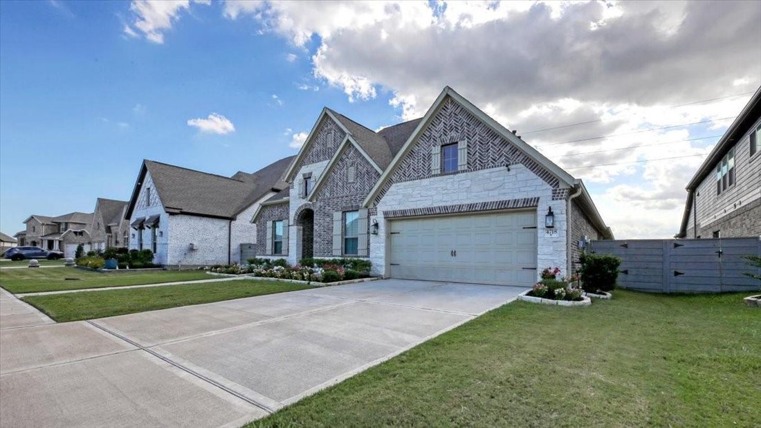 House in Rosharon, Texas, United States 3 - 18196525