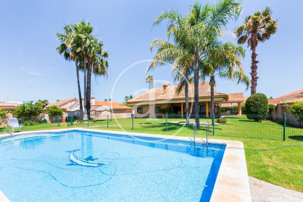 Villa in Sagunt / Sagunto, Valencian Community, Spain 1 - 18197297