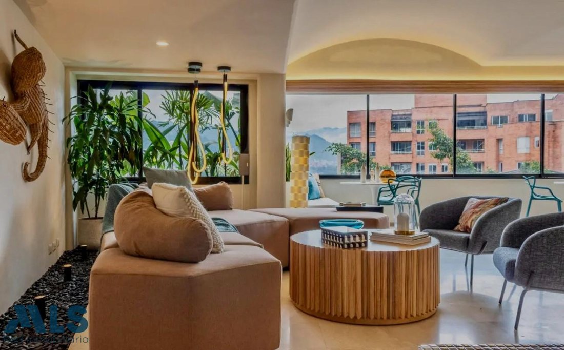 Apartment in Medellín, Antioquia, Colombia 3 - 18196795