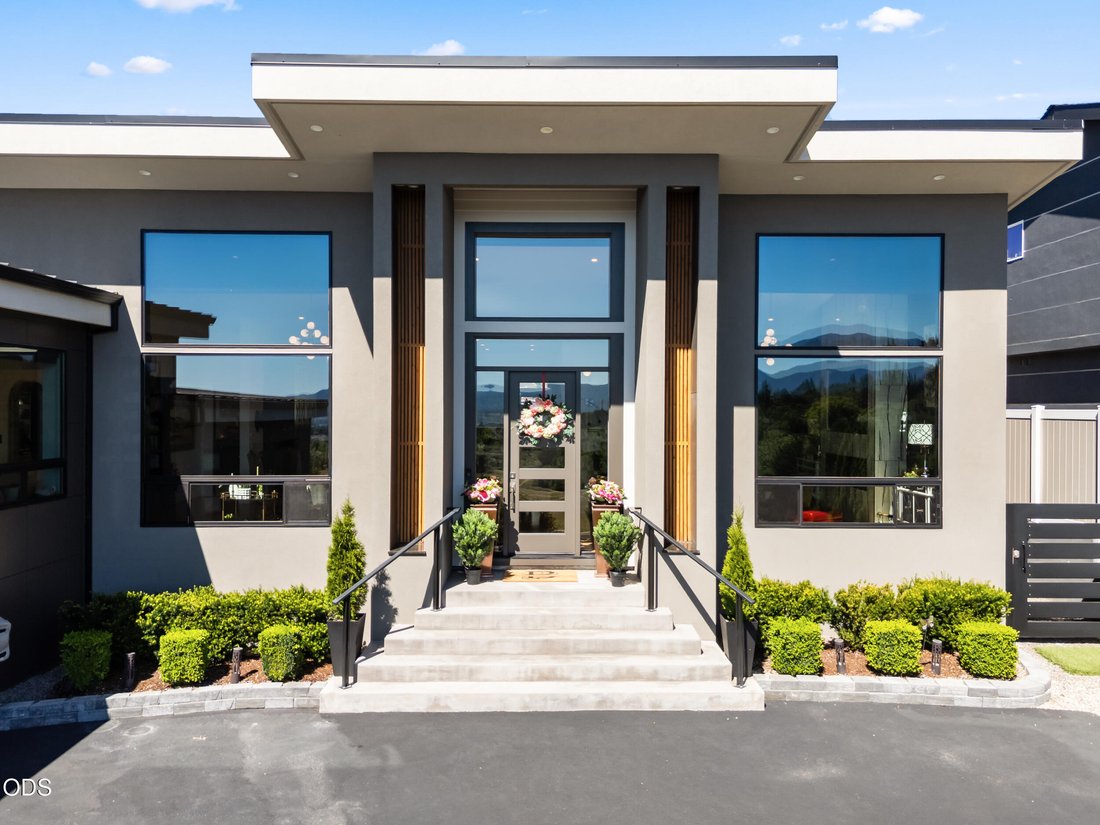 House in Medford, Oregon, United States 2 - 18171954