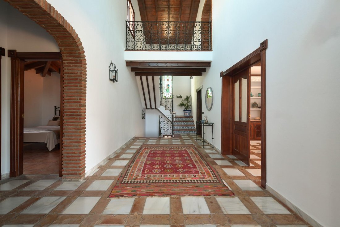 Finca in Alhaurin el Grande, Andalusia, Spain 4 - 18196092