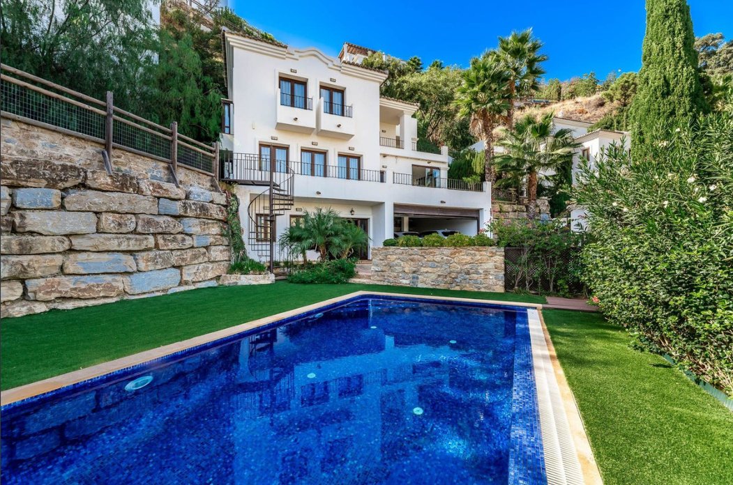 Villa in Benahavis, Andalusia, Spain 1 - 18196793