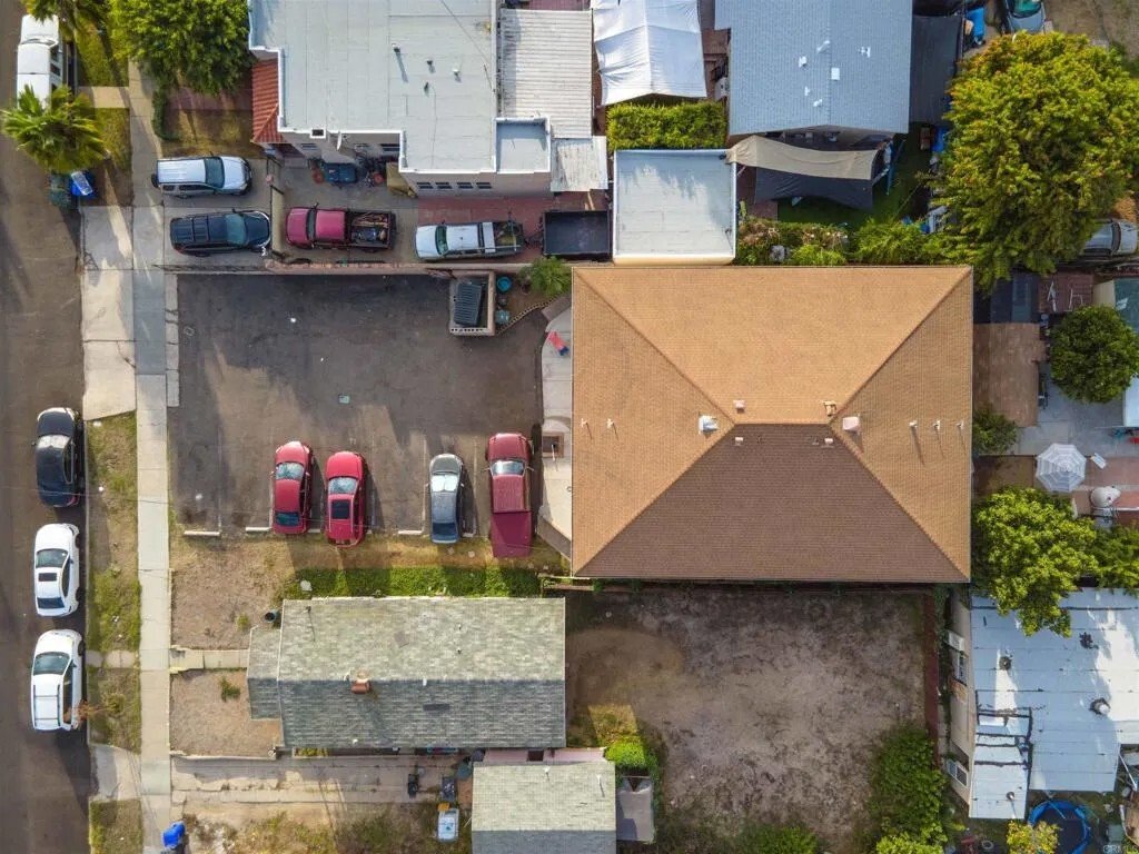 National City, California, United States 2 - 18196346