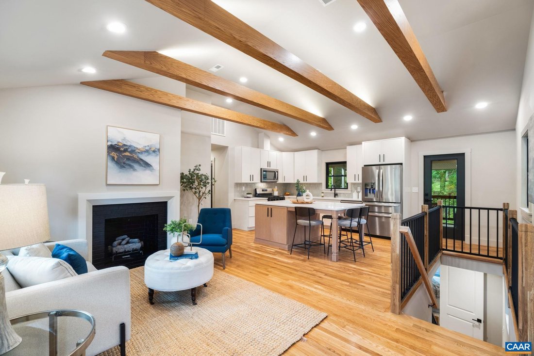 House in Charlottesville, Virginia, United States 2 - 18196420