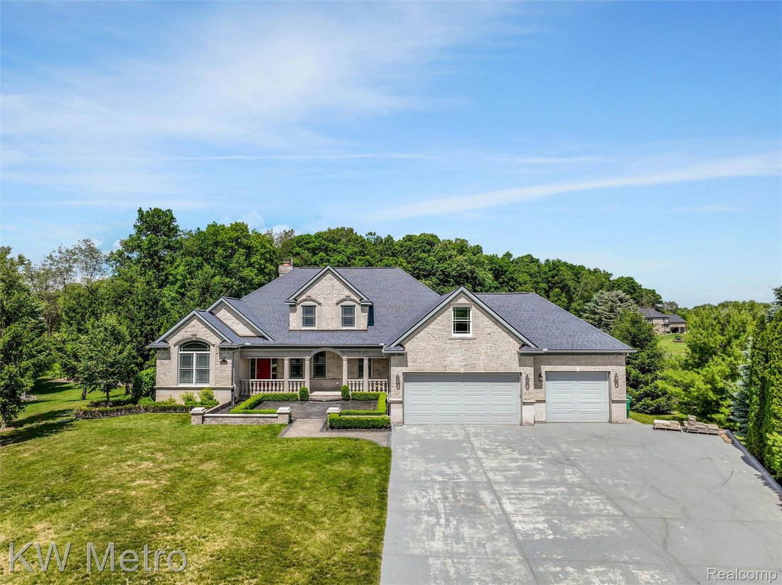 House in Ray, Michigan, United States 2 - 17499444