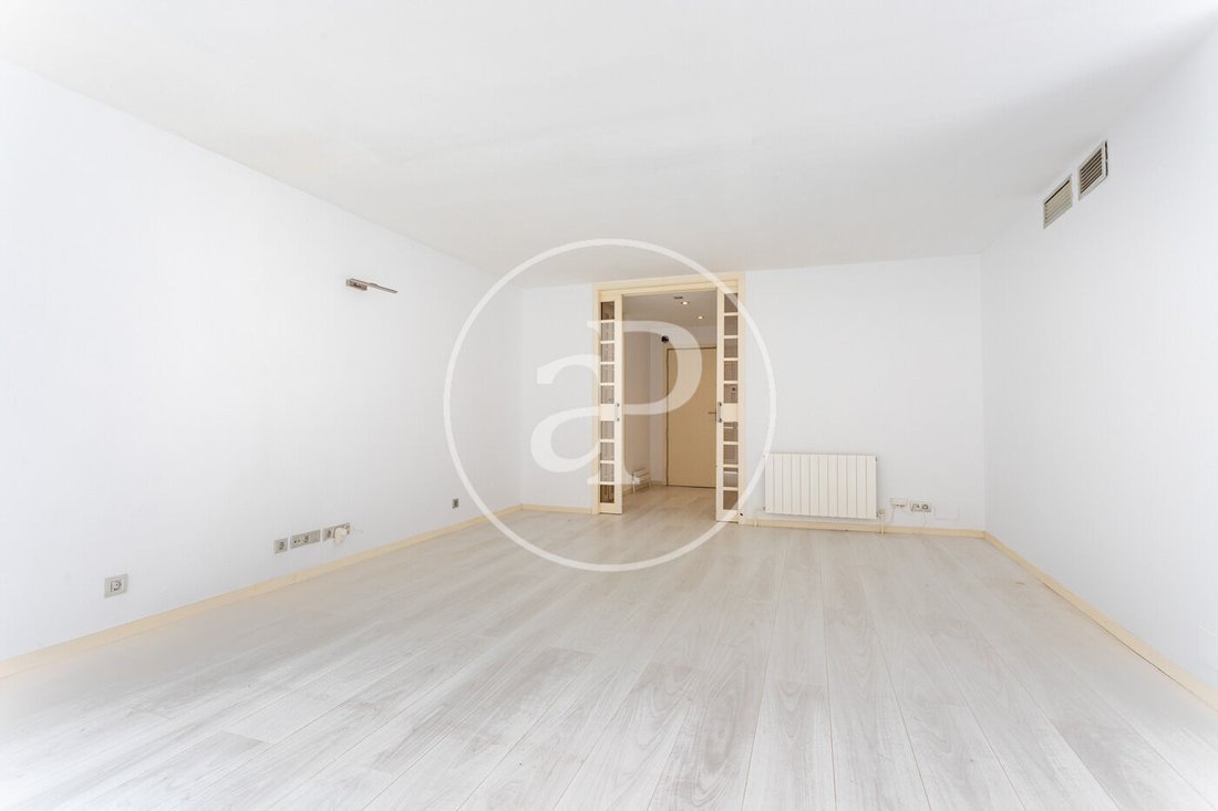 Apartment in Les Corts, Barcelona, Spain 4 - 18197317