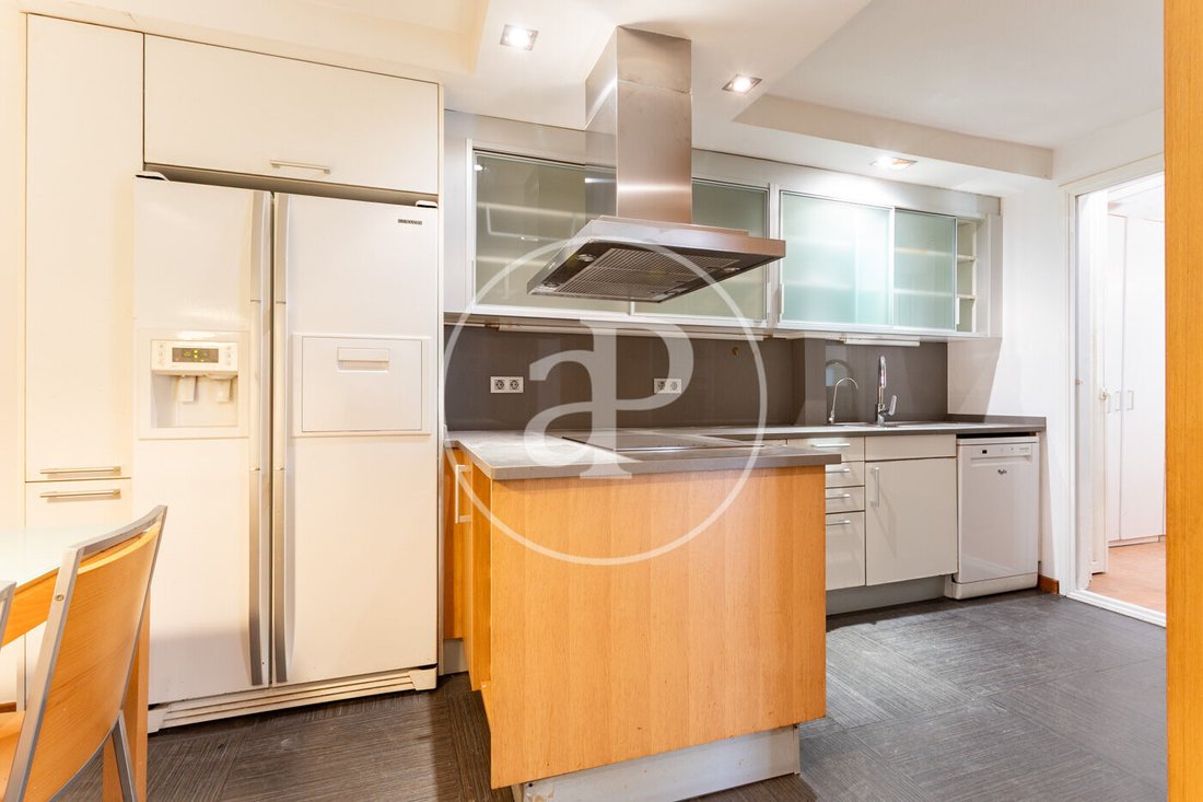 Apartment in Les Corts, Barcelona, Spain 5 - 18197317